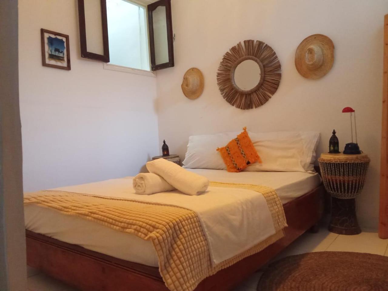 Surfer Rosa Hostel Tamraght エクステリア 写真